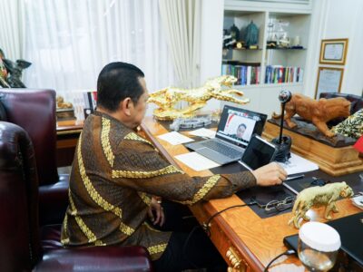 Ketua MPR RI, Bambang Soesatyo, saat memberikan kuliah 'Konvergensi Sistem Nasional dan International Dalam Konteks NKRI', Pascasarjana Program Studi Damai dan Resolusi Konflik, Fakultas Keamanan Nasional, Universitas Pertahanan RI (UNHAN), secara daring di Jakarta, Rabu (11/9/2024).