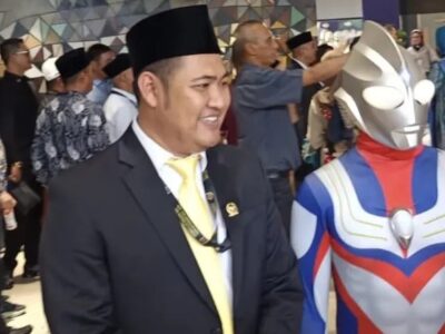 Jamaludin Malik, Caleg Ultraman