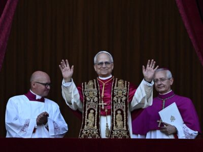 Kardinal Robert Prevost yang terpilih sebagai Paus pengganti Paus Fransiskus dengan titel Paus Leo XIV. Sumber foto : REUTERS.