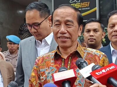 Jokowi Di Polda Metro Jaya. Sumber foto ; DETIK