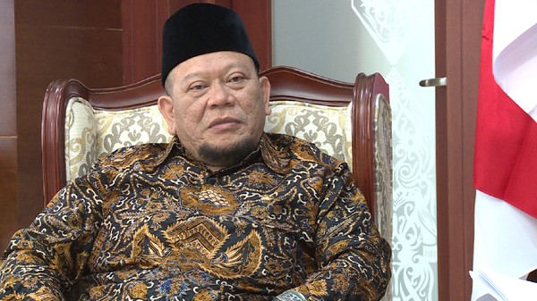Voicers La Nyalla Mahmud Mattalitti