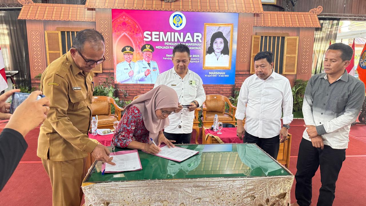 Seminar Pengusulan Gelar Pahlawan Nasional untuk Marsinah di Pendopo KRT Sosroekoesomo, Nganjuk, Senin (6/10/2025)
